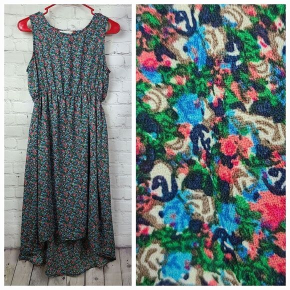 Three Seasons Maternity Sundress Navy Floral Chiffon Hi-Lo Midi Mom Tank Dress - Picture 2 of 9